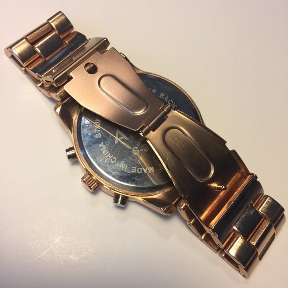 ⌚︎ALDO Rose Gold Analog Watch⌚︎ NEEDS BATTERY - Picture 2 of 7